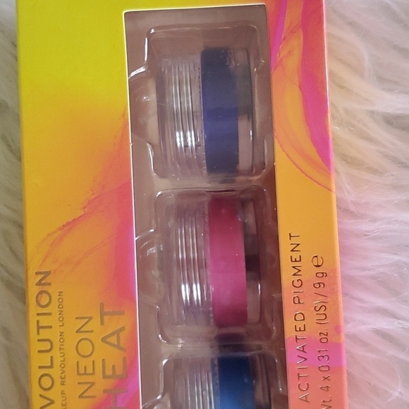 MAKEUP Revolution Hydra Liner Set - Picture 3 of 5